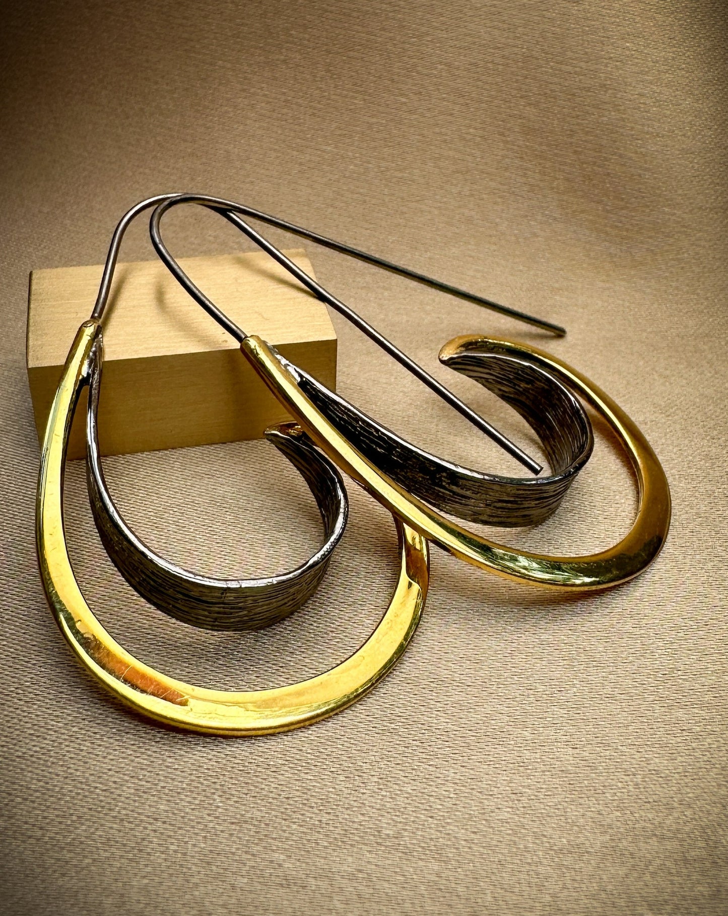 Gold Black Wave Hoops