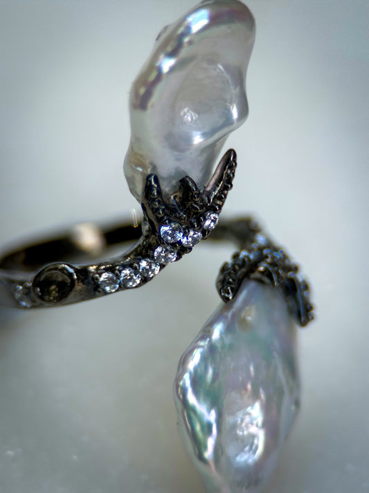 Baroque Pearl Black Silver Ring
