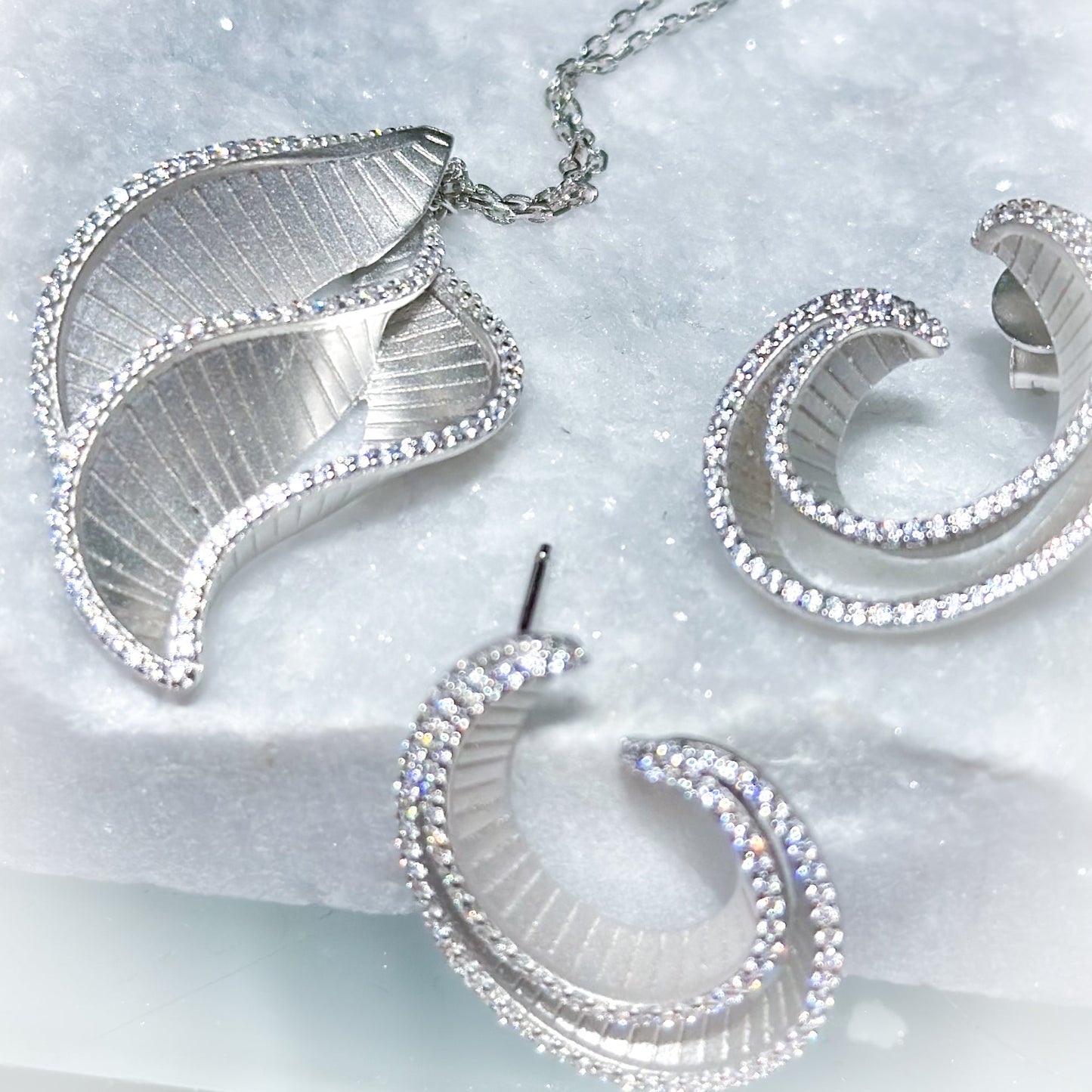 Northern Sparkle Round Earrings
