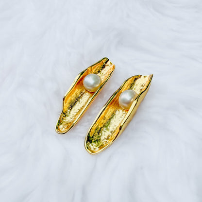 Treasured Pearl Earrings