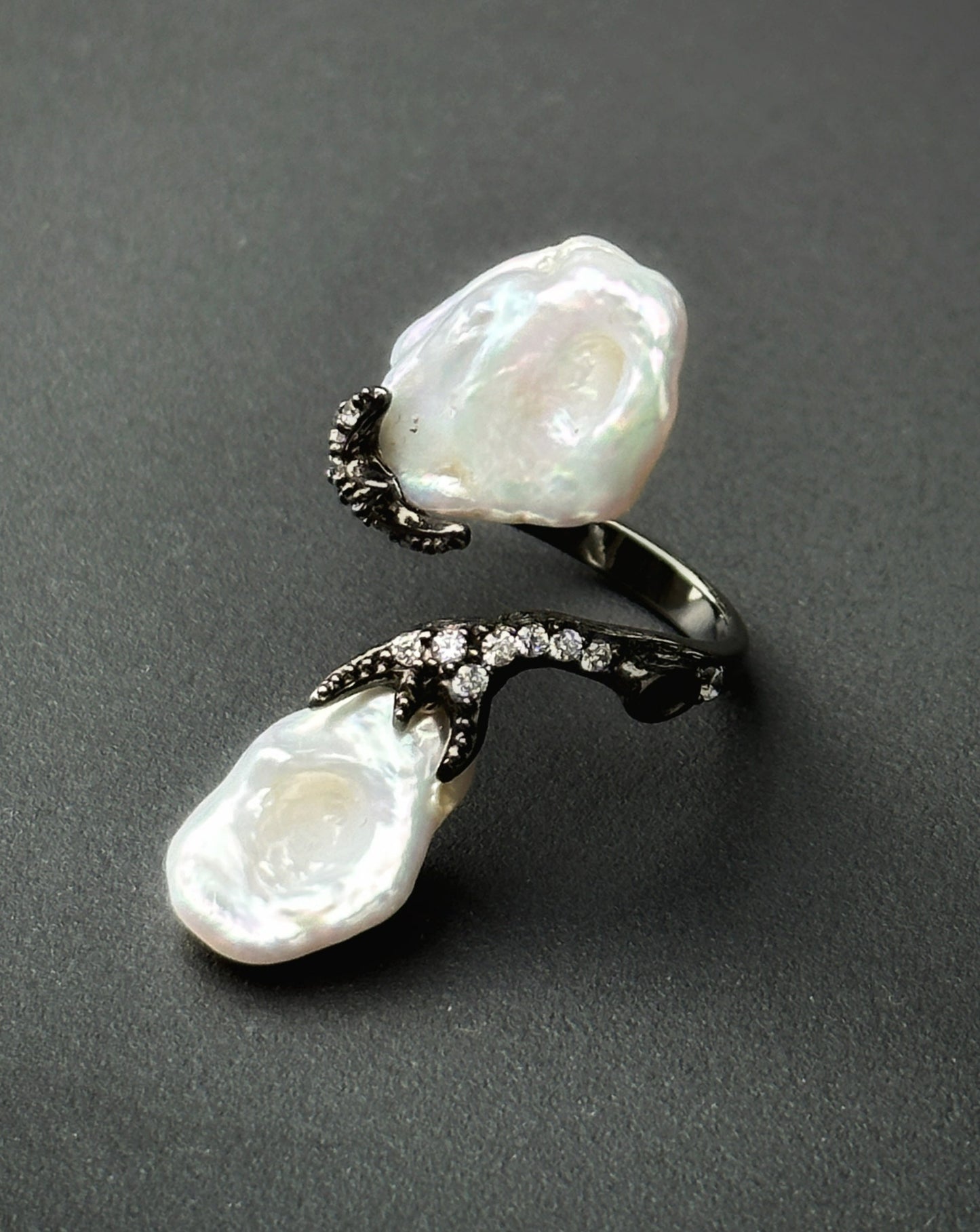 Baroque Pearl Black Silver Ring