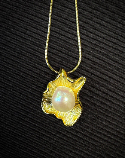 Pearl Blossom Necklace