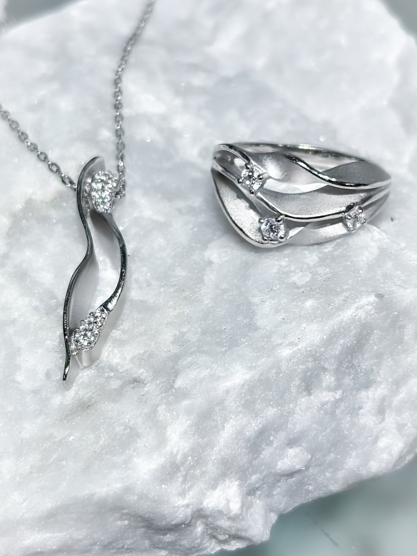 Northern Sparkle Necklace