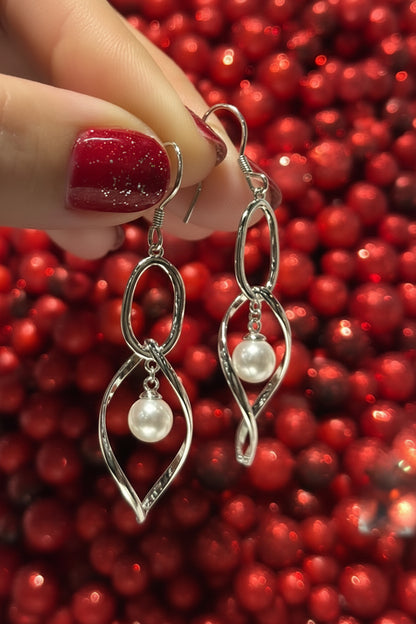 Soft Chained Pearl Earrings