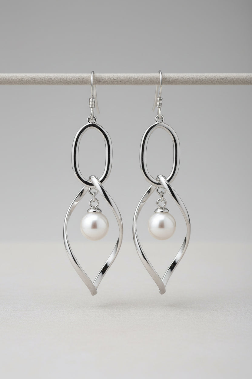 Soft Chained Pearl Earrings