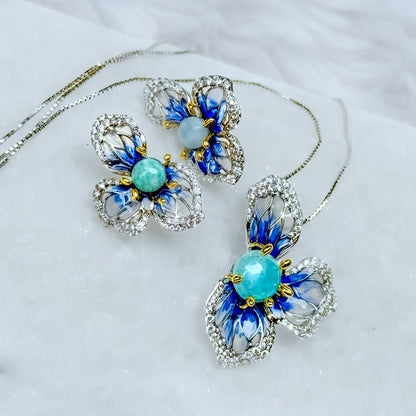 Blue Petal Glow necklace