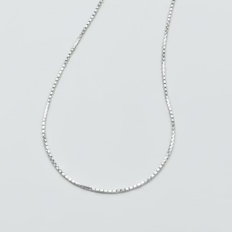 Simple silver chain