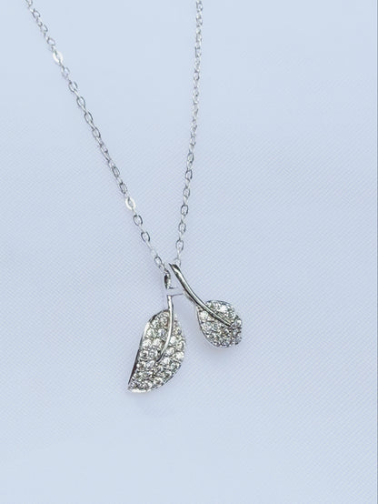 The Little Luxe - Leaves Necklace