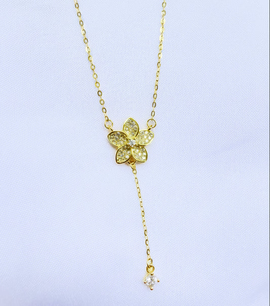 The Little Luxe - Flower Necklace