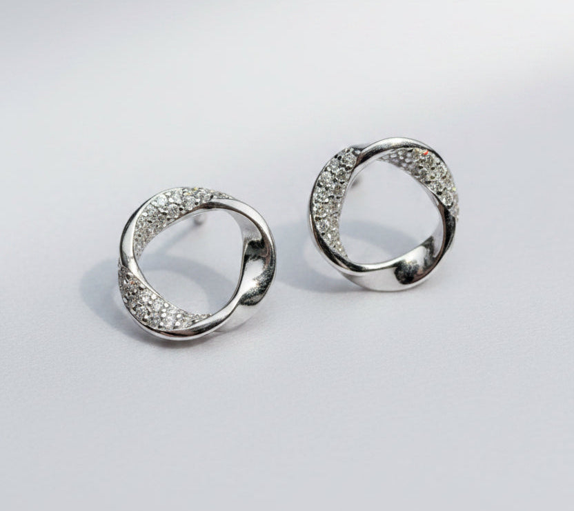 The Little Luxe - Circle of Light Earrings