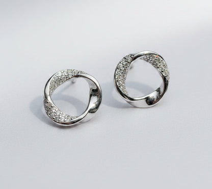 The Little Luxe - Circle of Light Earrings