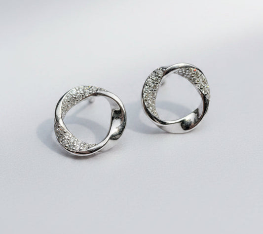 The Little Luxe - Circle of Light Earrings
