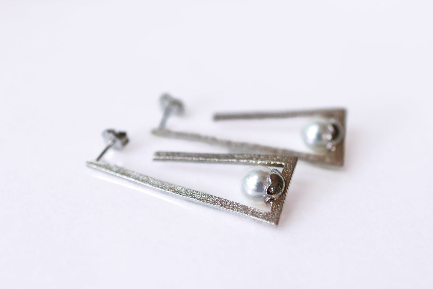 Pearl Angle Earrings