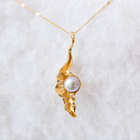 Golden Leaf Necklace